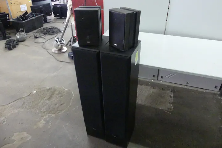 4x Magnat Standlautsprecher Typ: P-001806